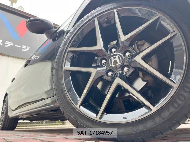 Honda CIVIC 2021-10 264838-13