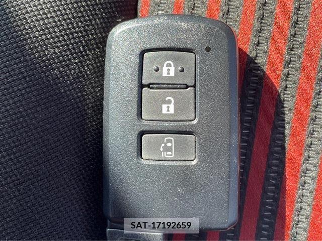 Toyota VOXY 2017-10 202986-28