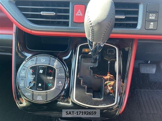 Toyota VOXY 2017-10 202986-20
