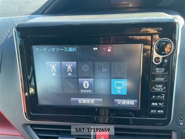 Toyota VOXY 2017-10 202986-17