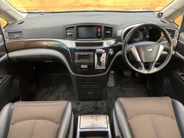Nissan ELGRAND 2012-09 17247-1