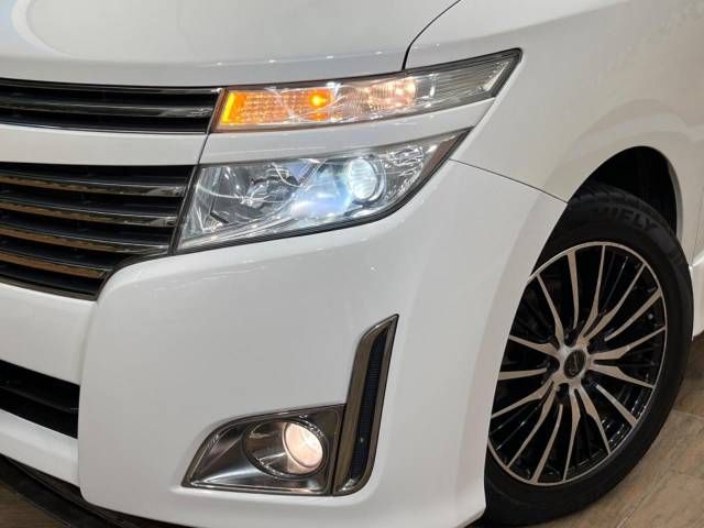 Nissan ELGRAND 2012-09 17247-13