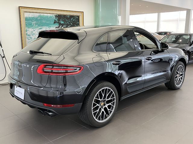 Porsche MACAN 2018-09 13404-4