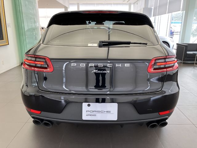 Porsche MACAN 2018-09 13404-5