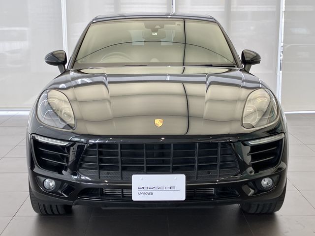 Porsche MACAN 2018-09 13404-1