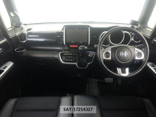 Honda N BOX CUSTOM 2016-01 278875-1