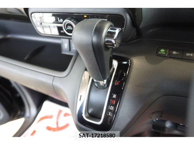 Honda N BOX CUSTOM 2019-04 307472-17