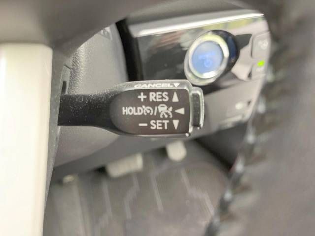 Toyota PRIUS 2017-02 185577-5