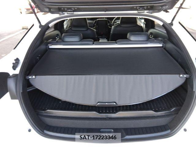Toyota PRIUS PHV 2017-06 366796-11
