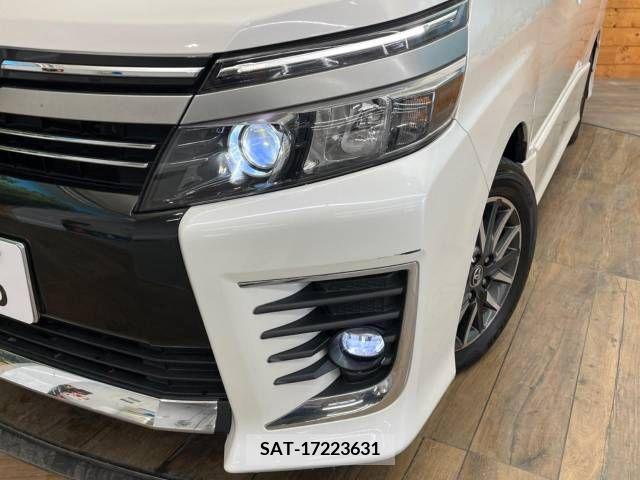 Toyota VOXY 2017-06 321508-12