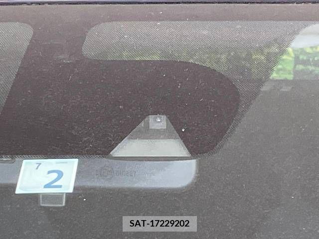Nissan NOTE 2017-01 382867-2