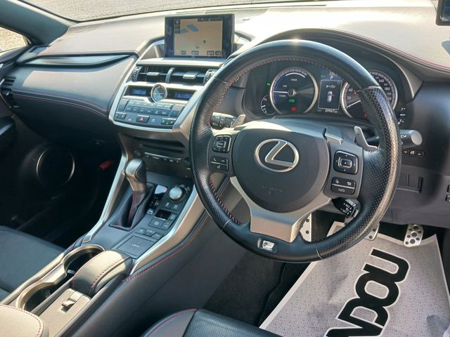Lexus NX 2015-10 10453-27