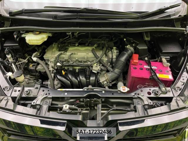 Toyota VOXY 2018-10 394983-19