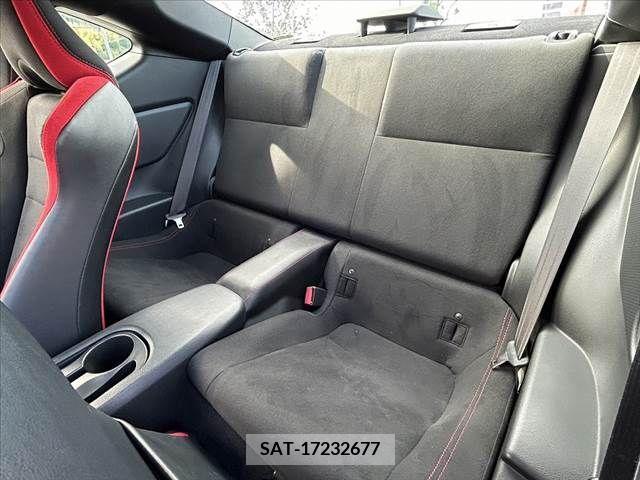 Toyota 86 2016-12 258606-17