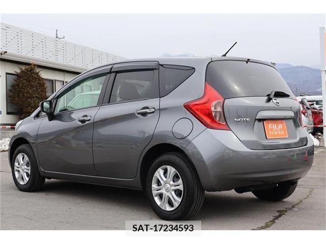 Nissan NOTE 2016-10 224984-1