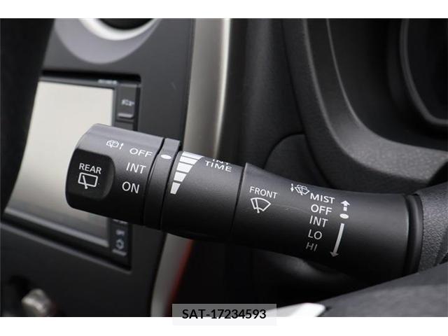 Nissan NOTE 2016-10 224984-11