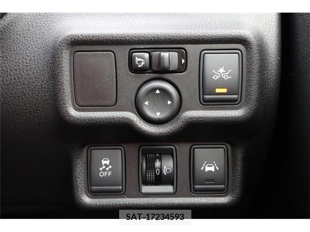 Nissan NOTE 2016-10 224984-9