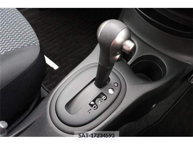 Nissan NOTE 2016-10 224984-7