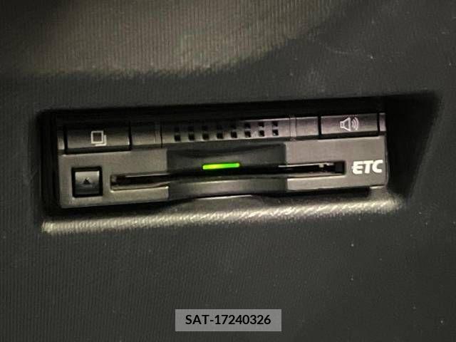 Toyota AQUA 2015-08 314039-5