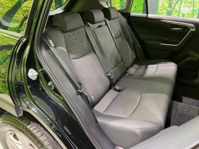 Toyota RAV4 2023-05 20830-9