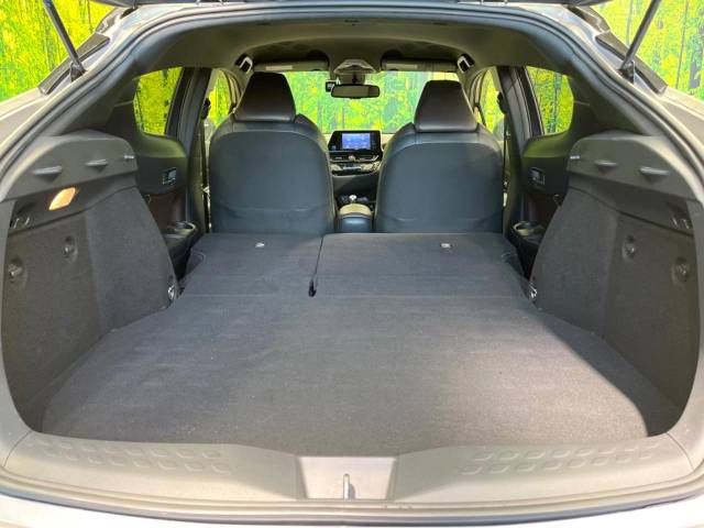 Toyota C-HR 2018-11 181159-10
