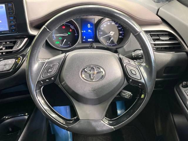 Toyota C-HR 2018-11 181159-11