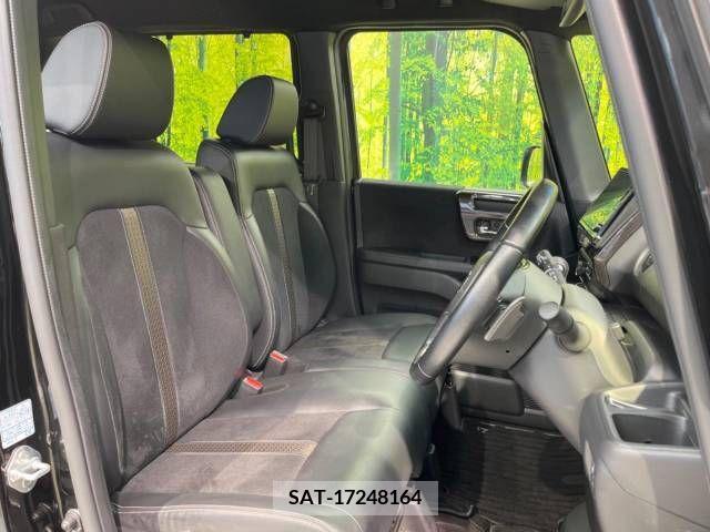 Honda N BOX CUSTOM 2018-05 335113-8