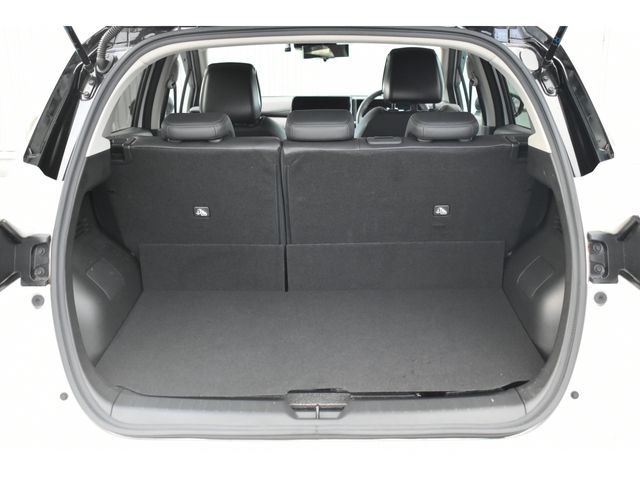 Nissan AURA 2022-06 14227-14