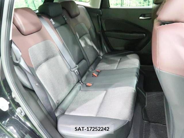 Nissan AURA 2023-06 224421-9