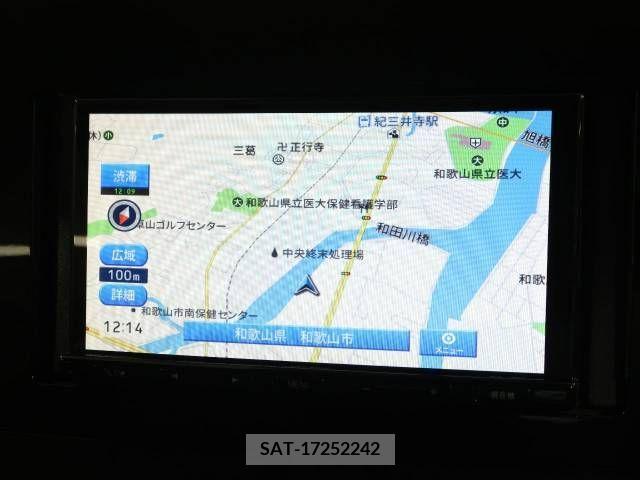 Nissan AURA 2023-06 224421-2