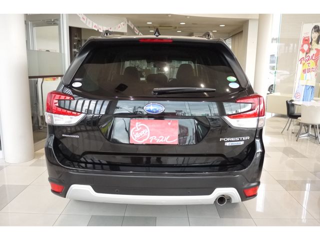 Subaru FORESTER 2018-09 5649-6