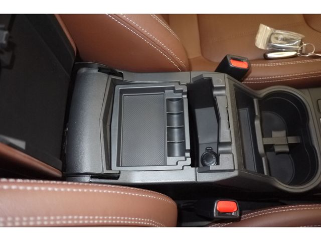 Subaru FORESTER 2018-09 5649-21