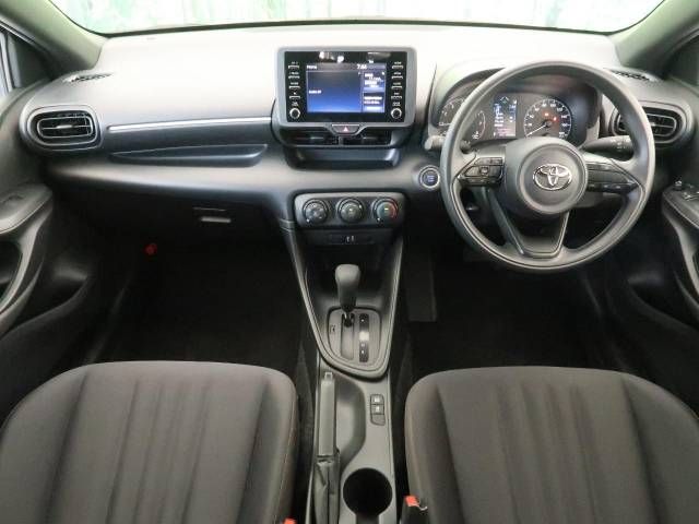 Toyota YARIS 2021-03 12408-1