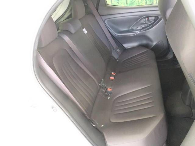 Toyota YARIS 2021-03 12408-9