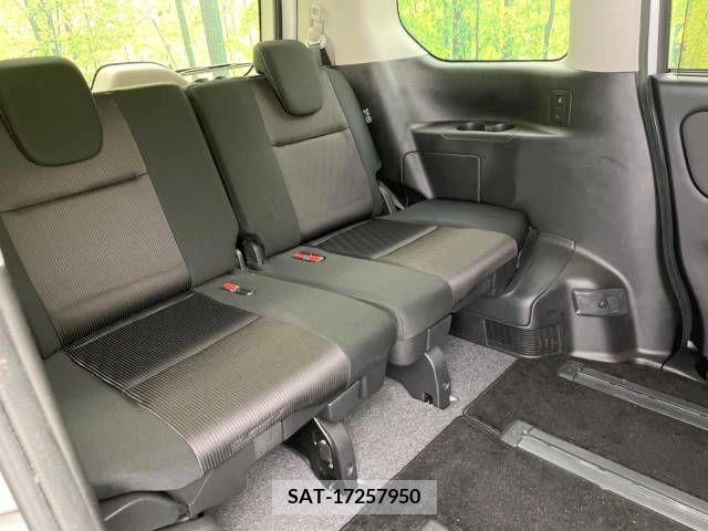 Nissan SERENA 2018-08 367702-10