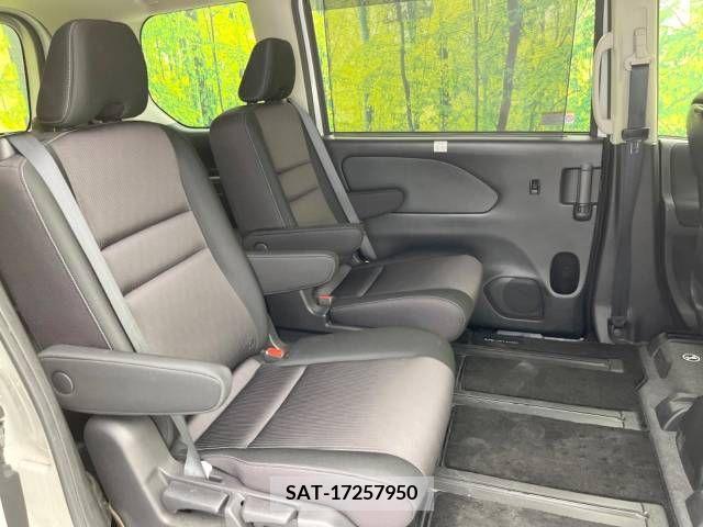 Nissan SERENA 2018-08 367702-9