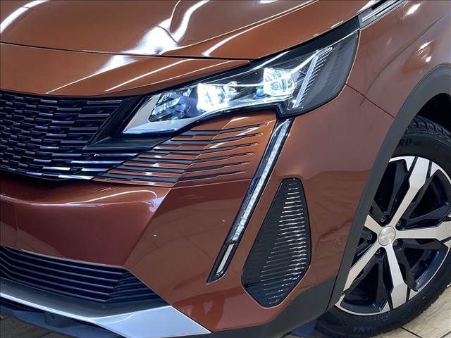 Peugeot 5008 2021-10 16143-18