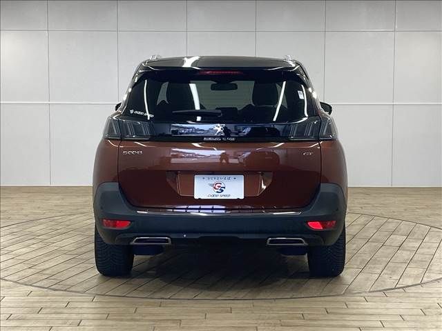 Peugeot 5008 2021-10 16143-14