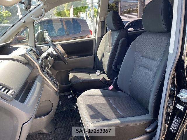 Toyota VOXY 2008-12 370441-12