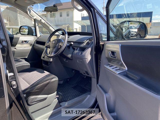 Toyota VOXY 2008-12 370441-10