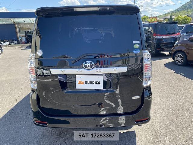 Toyota VOXY 2008-12 370441-7
