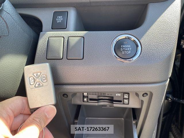 Toyota VOXY 2008-12 370441-22