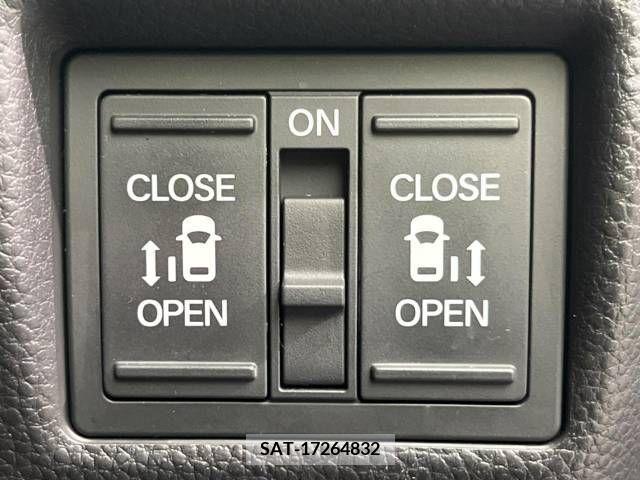 Honda N BOX CUSTOM 2019-05 298080-3