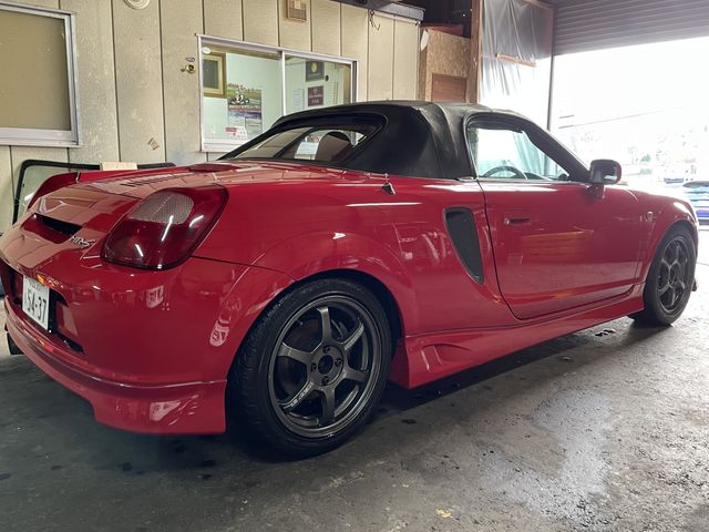 Toyota MR-S 2000-04 1819-3