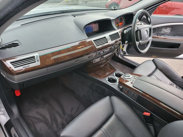 Bmw 7 SERIES 2005-06 6773-17