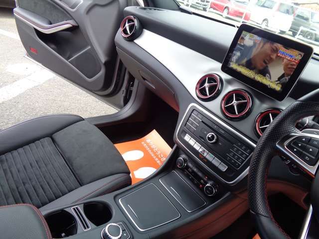 Mercedes Benz CLA-CLASS 2016-10 23295-1