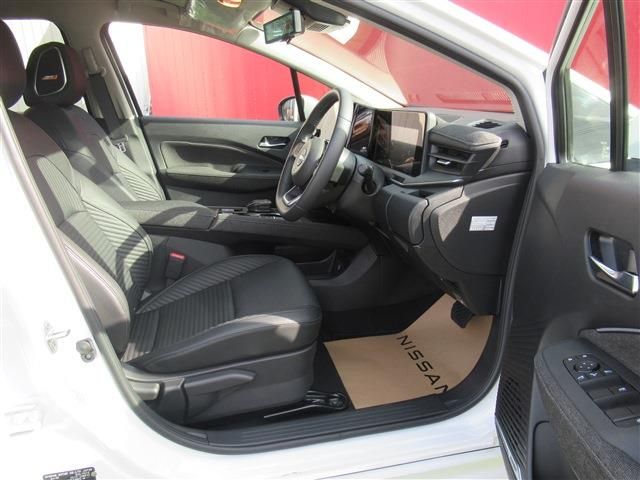 Nissan AURA 2022-10 195233-3