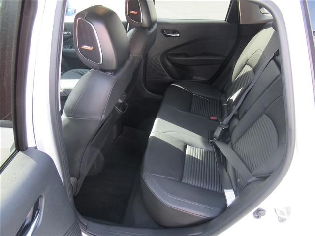 Nissan AURA 2022-10 195233-6