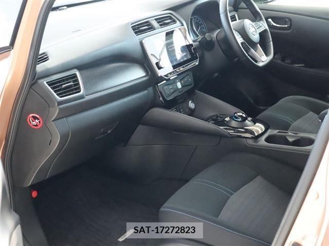 Nissan LEAF 2021-10 342216-27