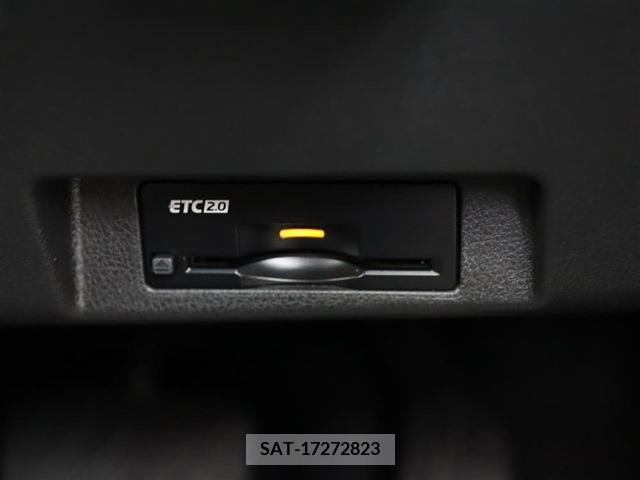 Nissan LEAF 2021-10 342216-19